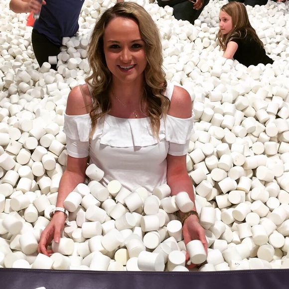 Meet your Posher, Savannah - Picture 2 of 3